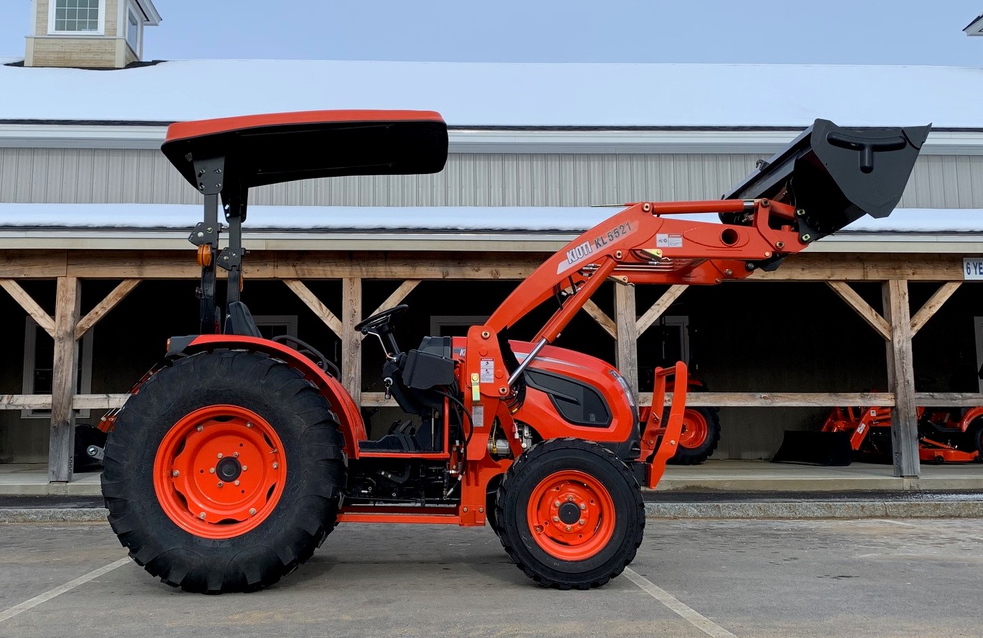 DK4210 Concord Tractor